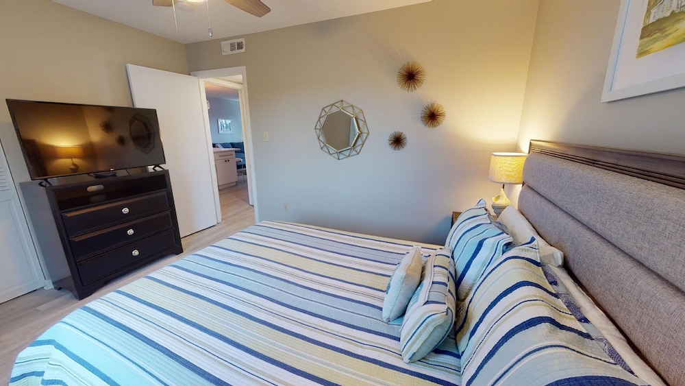 Lighthouse Point 2 by Tybee Vacation Rentals