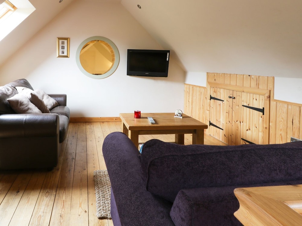 Horseshoe Cottage