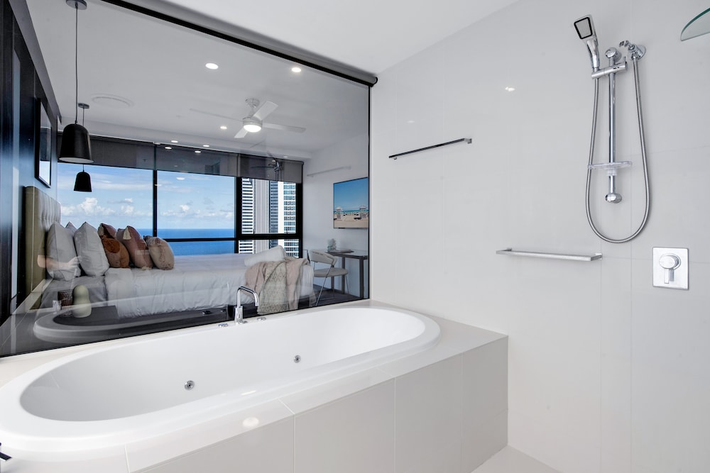 Ocean 2Bed 2Bath plus Study - Wow Stay