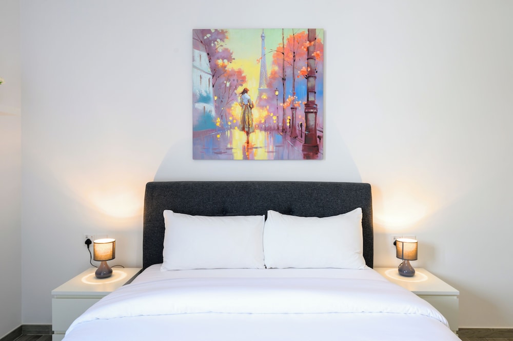 2 Beds in JVC-Belgravia Square