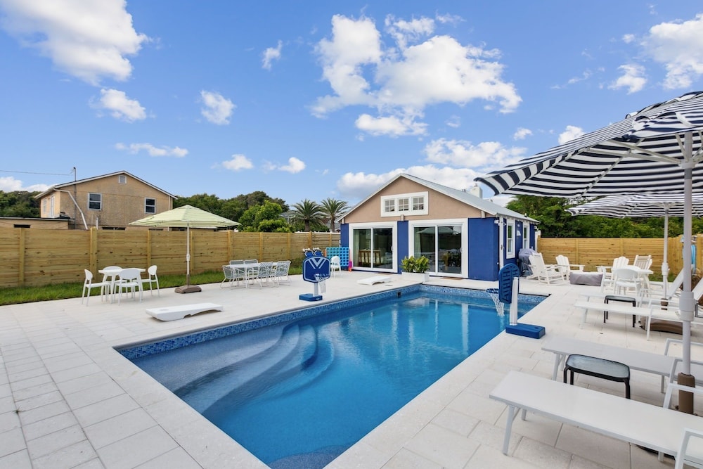 161 S Fletcher 5 Bedroom Home
