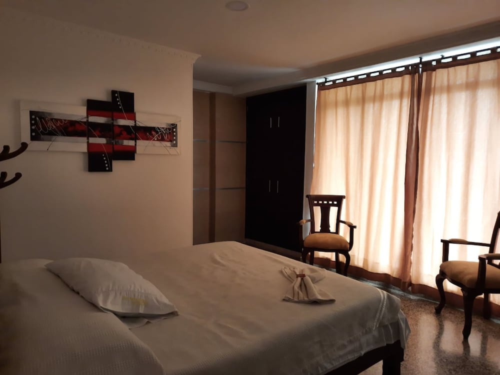 Hotel El Flor Amarillo - Property Image 7