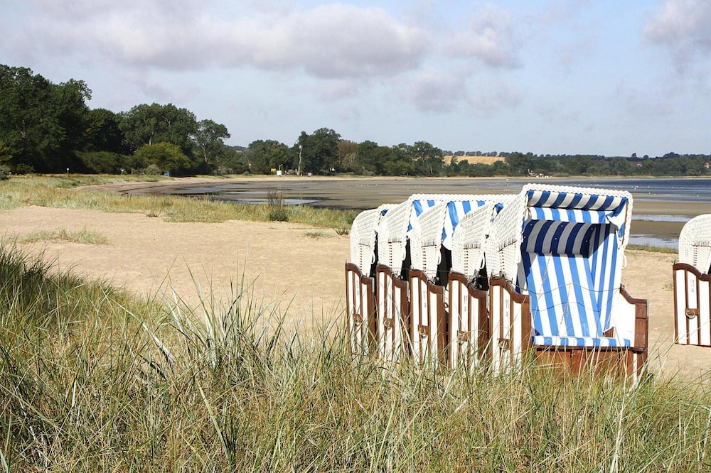 Schlossurlaub Nahe Ostsee und Tressower See
