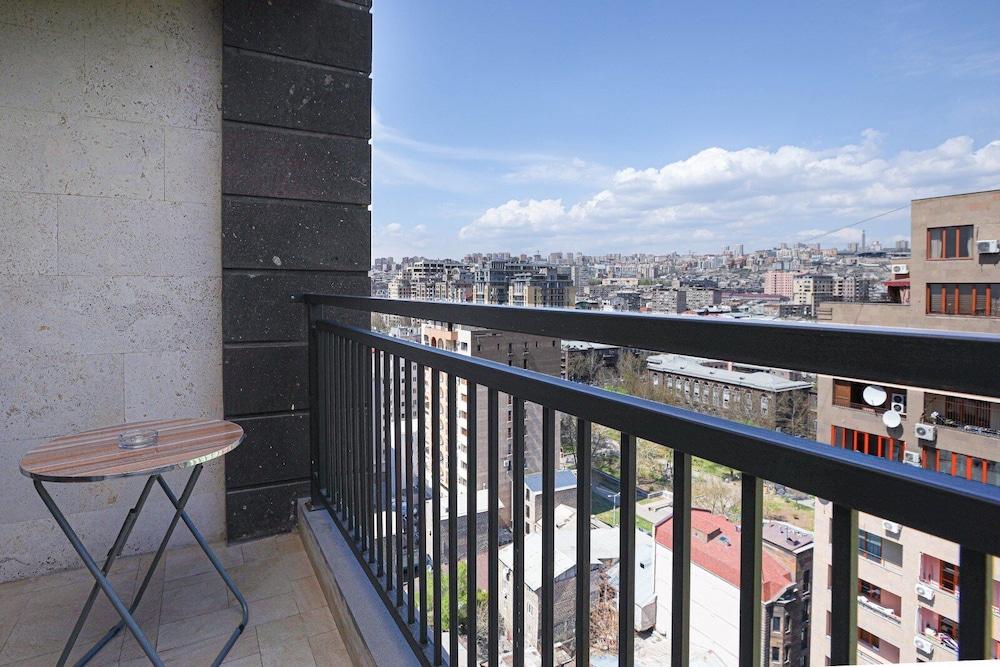 Stay Inn on Koghbatsi Str. 16