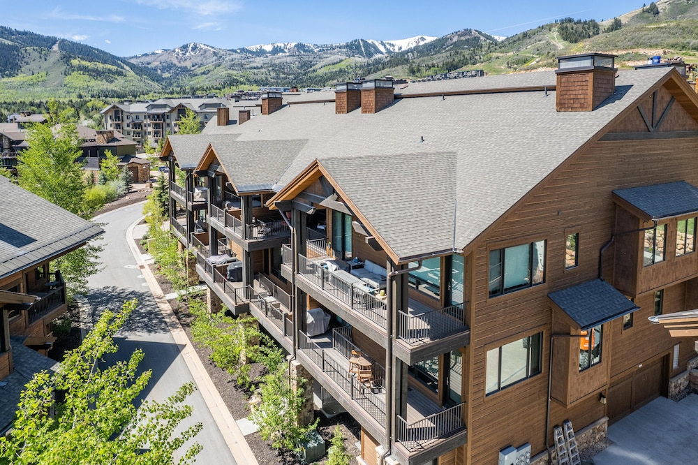 Juniper 403 in Park City view 5
