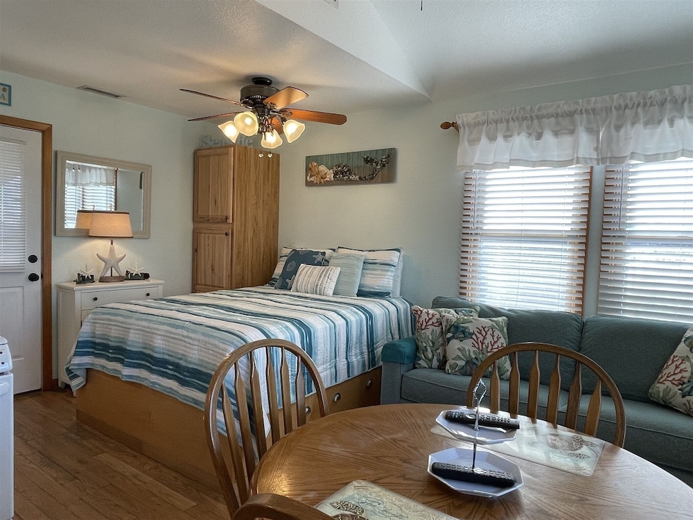 20 Ocean Odyssey Studio Bedroom Condo by RedAwning