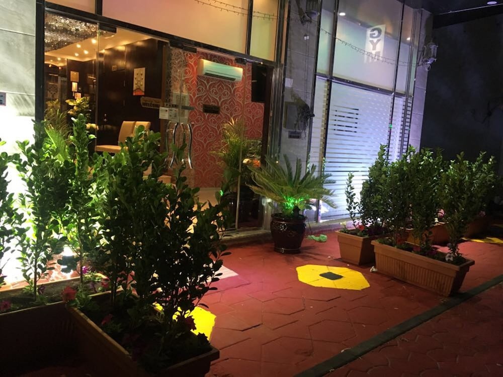 Al Smou Hotel Apartments