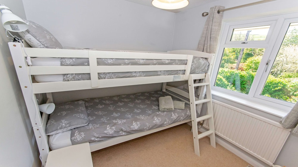 Ladywell Croyde 6 Bedrooms, Sleeps 12, Hot Tub