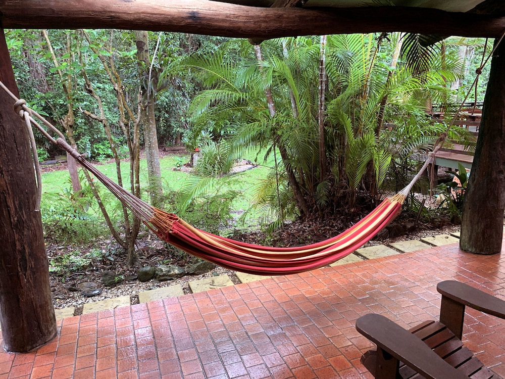 Hotel Cedar Park Rainforest Resort - Image 1