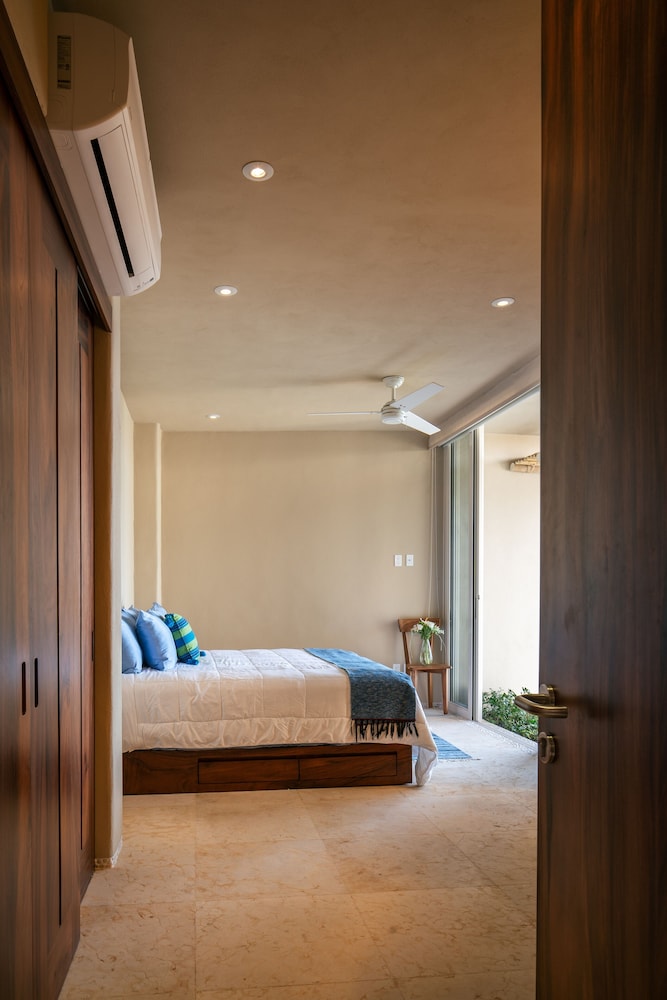 Punta Majahua Condos