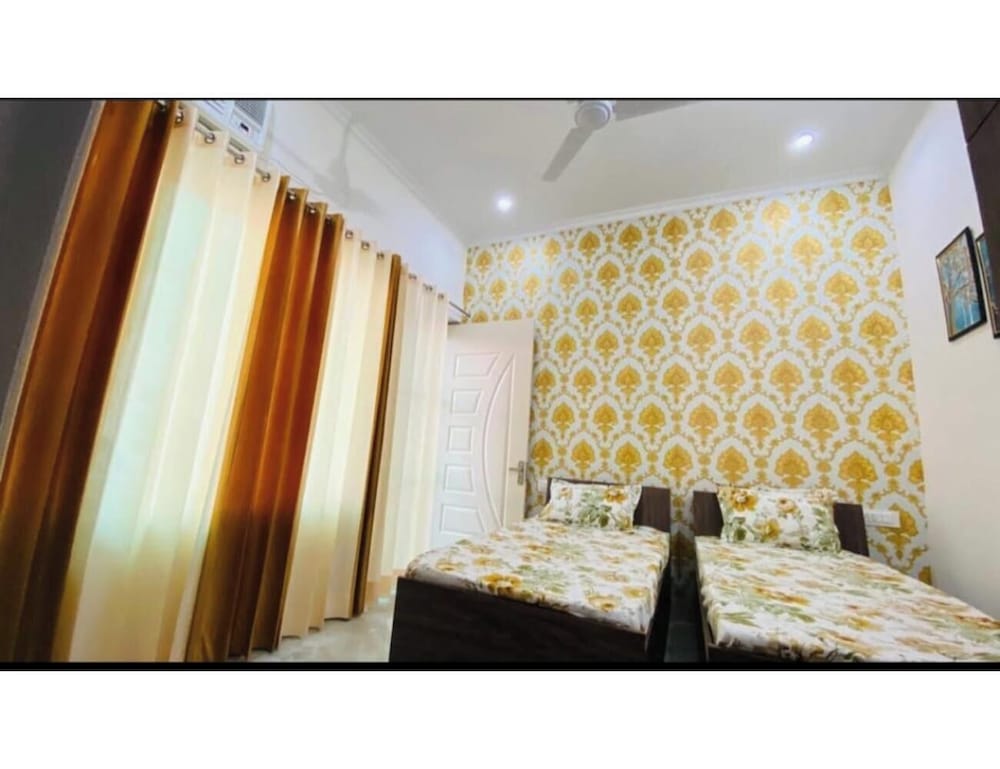 Saini Guest House