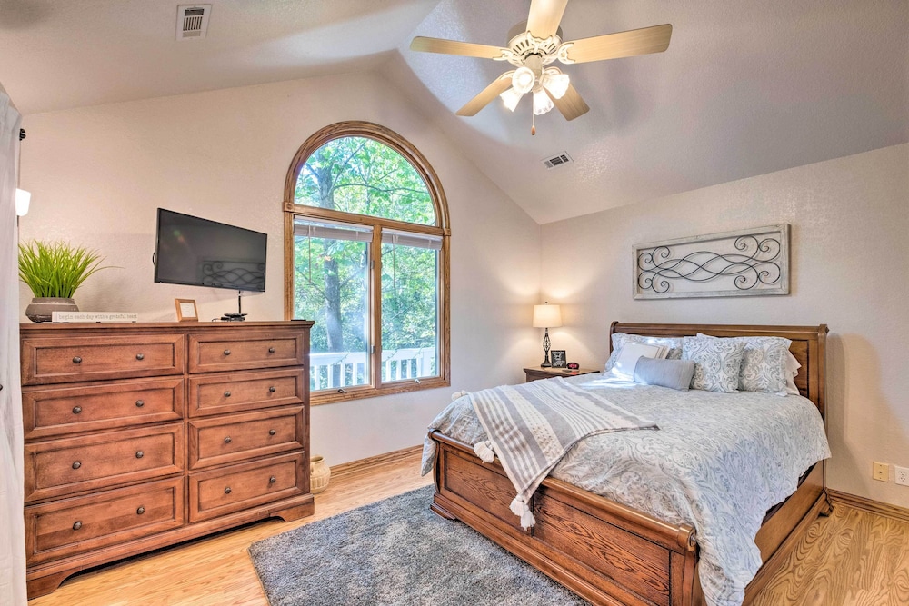 Beautiful Ozark Oasis w/ Deck: Walk to Beaver Lake view 3