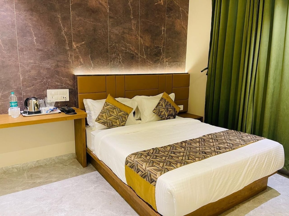 Hotel T2 Grand