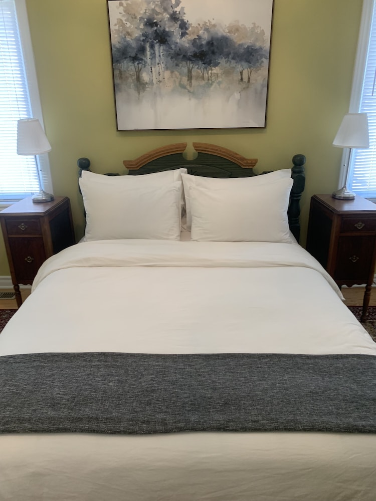 1840 Guest House