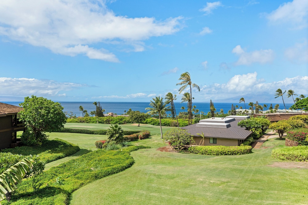 Kaanapali Plantation By Chase N Rainbows