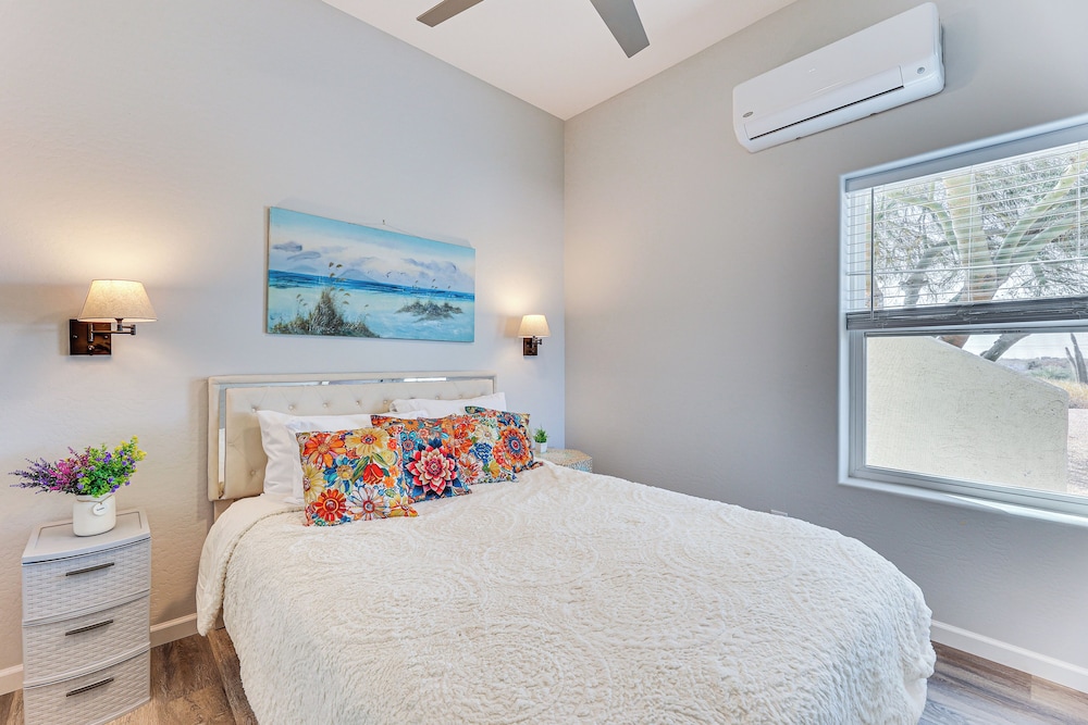 Cozy Couple's Retreat w/ Views in Apache Junction