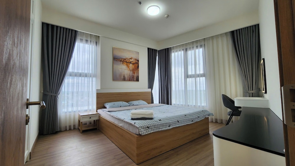 Homie's The Glory Apartment
