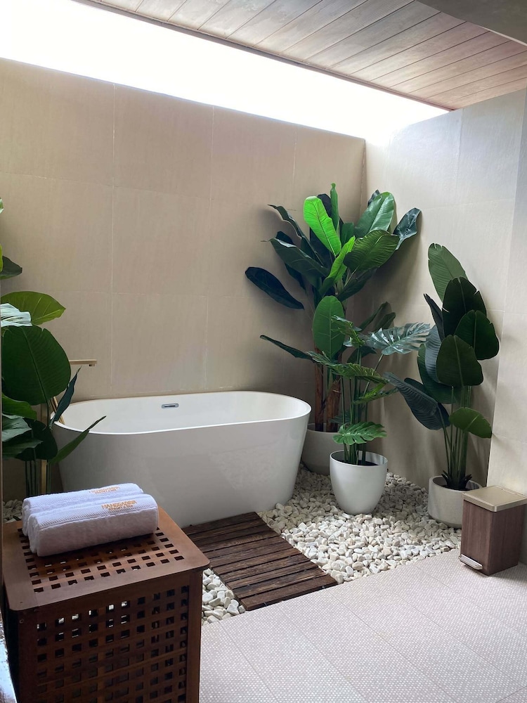 Manggadiwa Resort and Spa