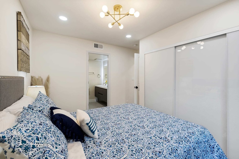 @ Marbella Lane - Cozy Gem Near Nature Trails