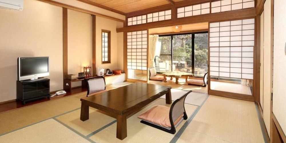 yamakawaonsen kosugian