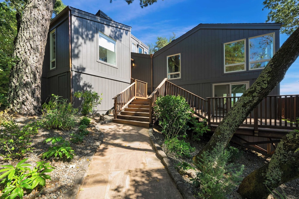 Sonoma Skyhouse by Avantstay Pool, Sauna, Hot Tub & Stunning Valley Views