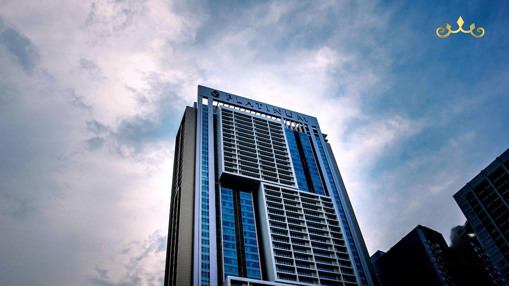 Hotel Royal Suites at Platinum Kuala Lumpur Bukit Bintang KLCC - Image 1