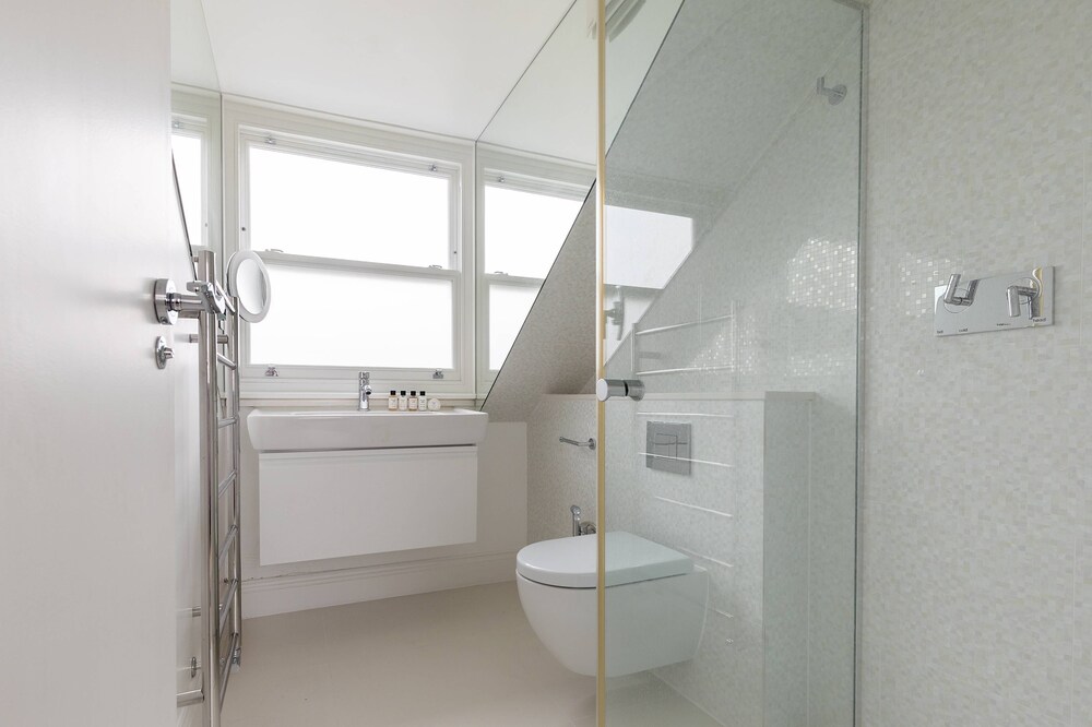 Fentiman Road II by Onefinestay