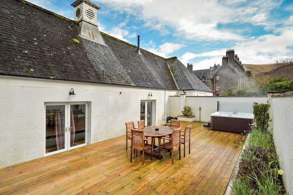 Glencoe House