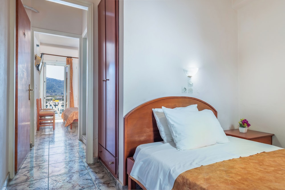 Lemonis Rooms