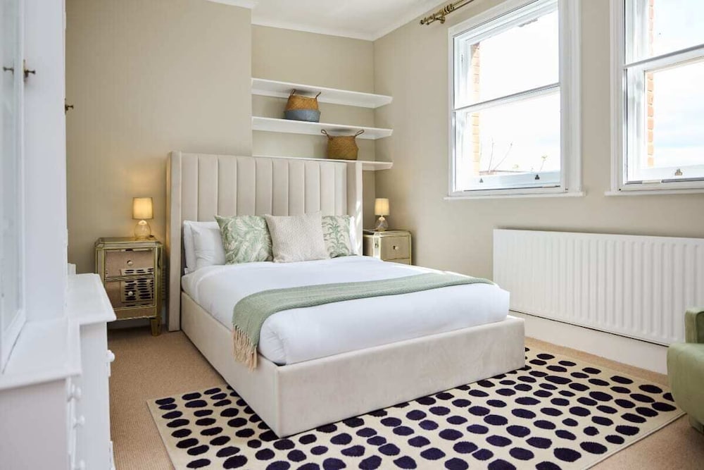The Fulham Town House - Spacious 4BDR House with Garden