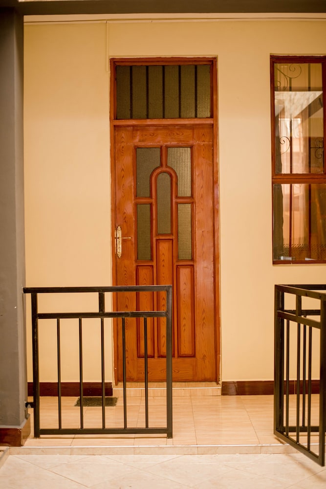 Photo 32