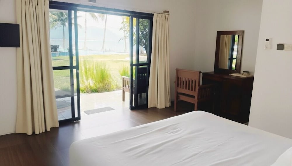 La Plage Beach Club & Resort