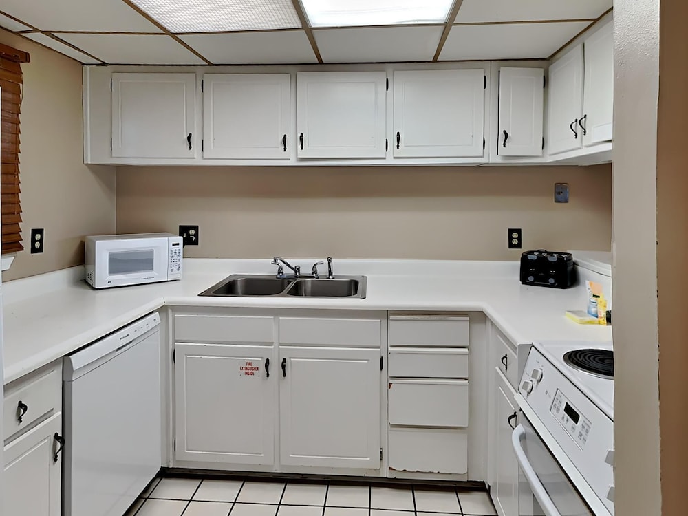 Emerald Isle Fort Walton Beach by Southern Vacation Rentals
