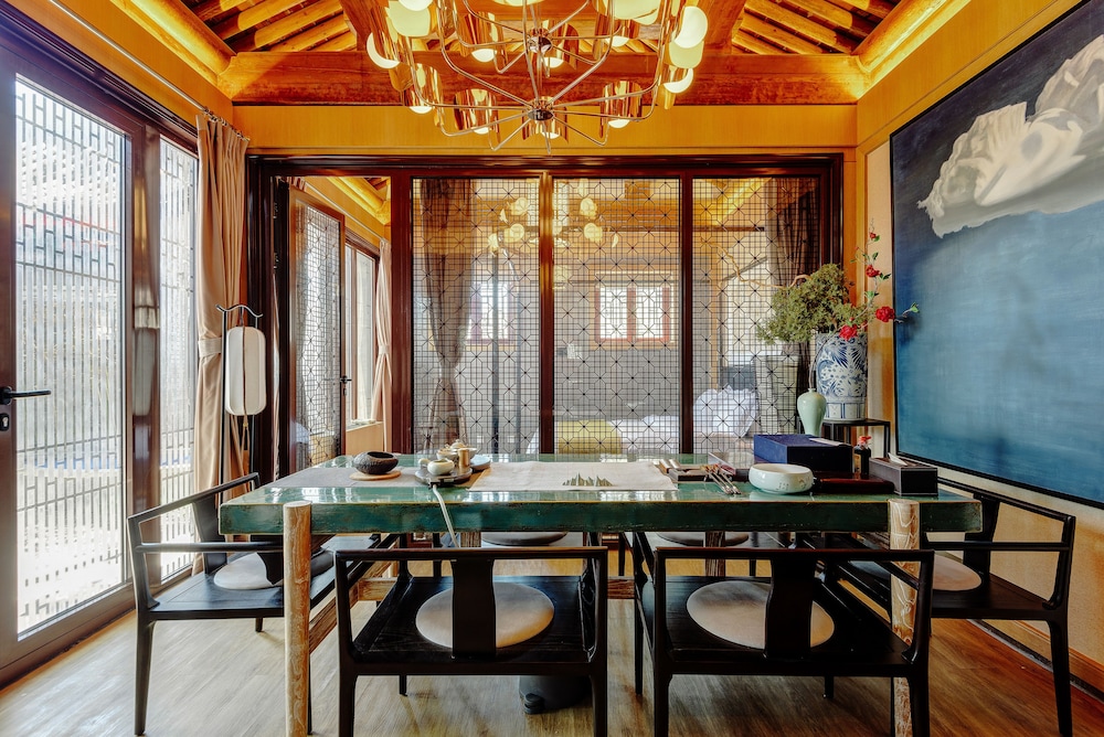 Isvara Flowing Ocean Guesthouse