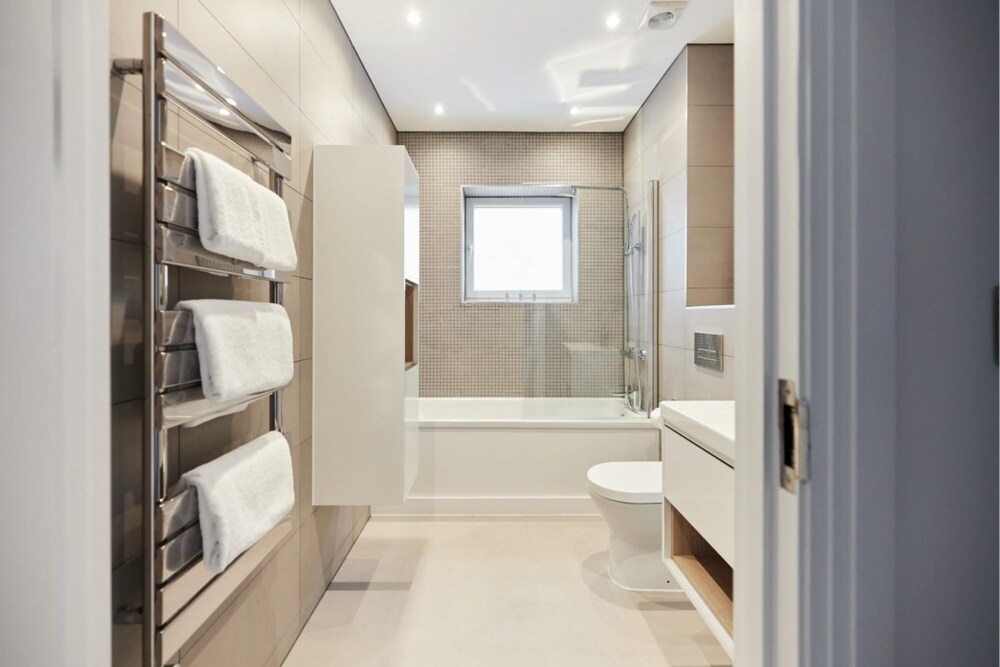 Wembley Vacations - The Wembley Park Corner - Classy 2bdr Flat With Balcony - Property Image 24
