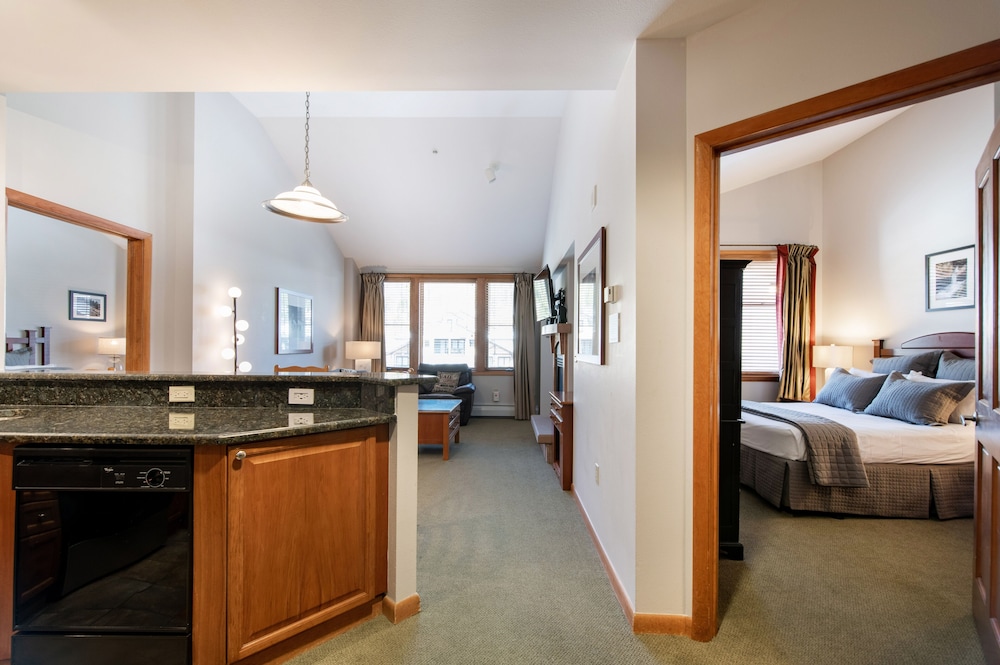 Winter Park Resort Lodging - Zephyr Mountain Condos