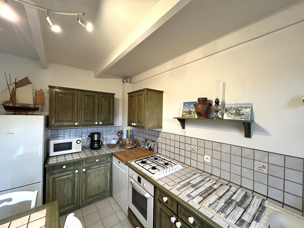 Charming Breton House Near Petit Havre Beach