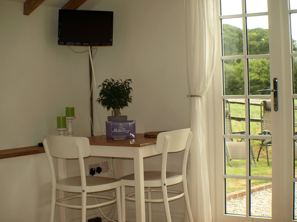 Holmdale Holiday Cottages view 5