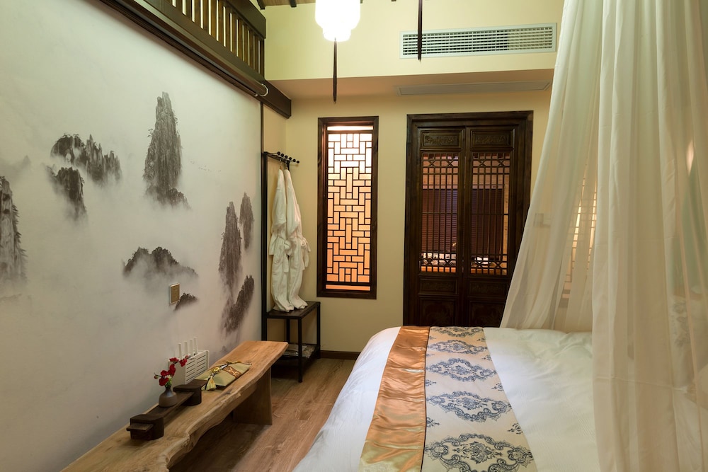 FTYS Hostel