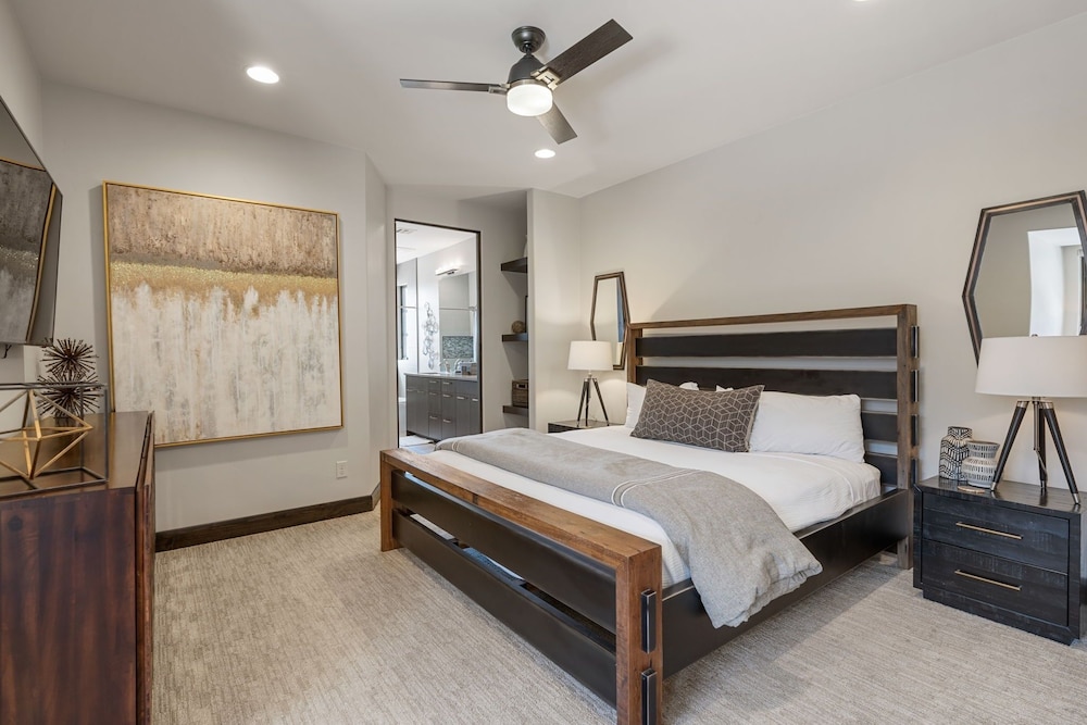 La Vista Encanto #14 4 Bedroom Home