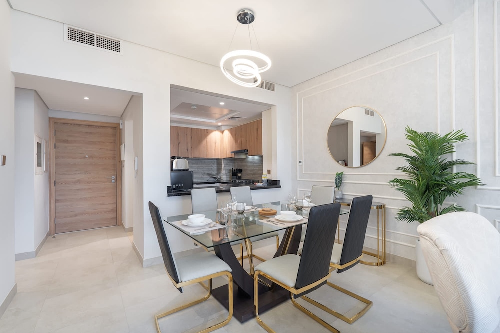 A Fantastic 1 Bed Flat Located in JVC