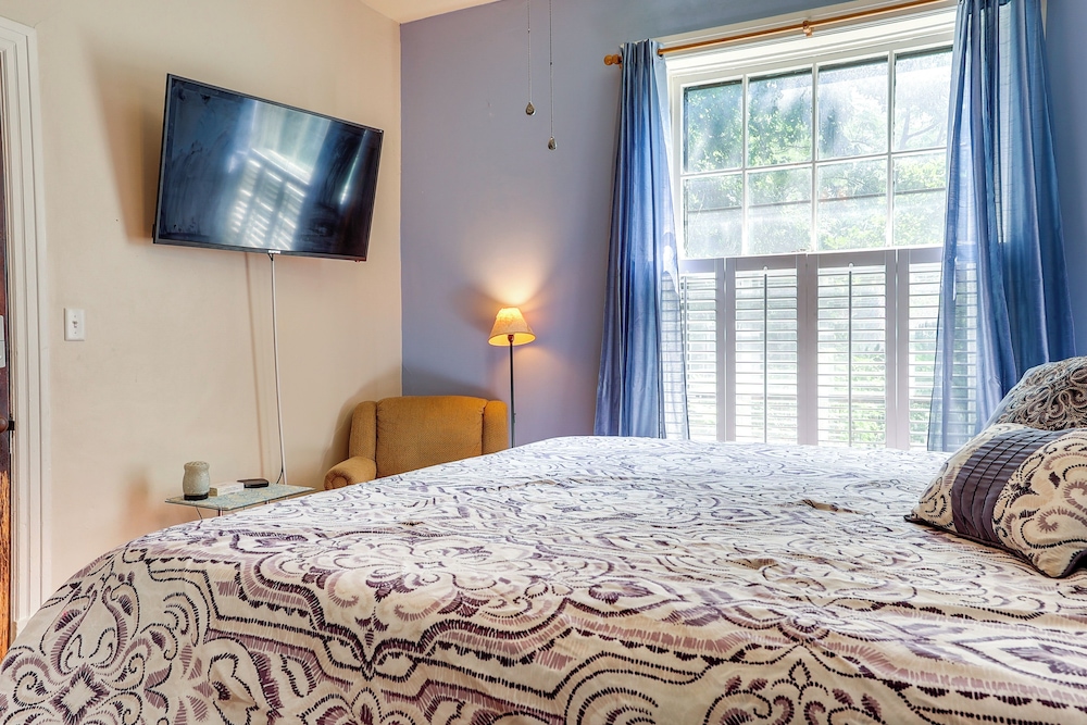 Louisville Vacation Rental 2 Mi to Churchill Downs