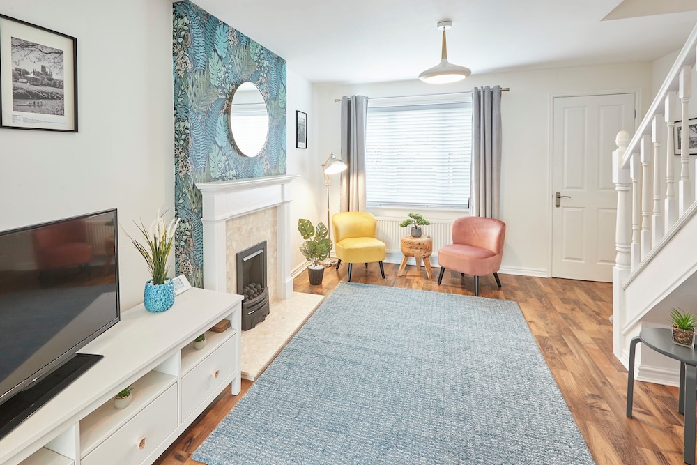 Host Stay Garden Cottage