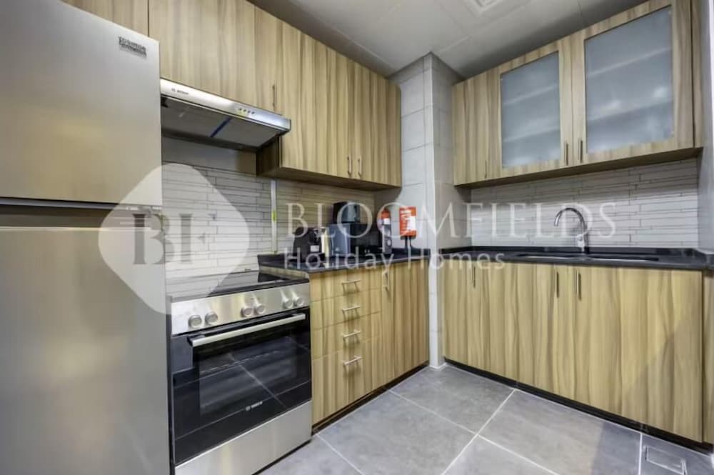 327 Bloomfields Magnificent 1BR Ajwan