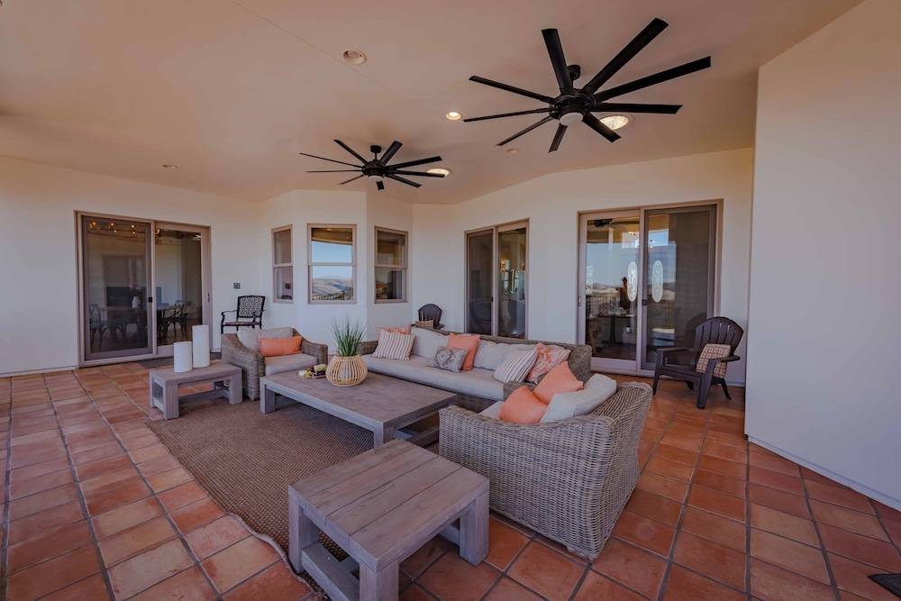 Blue Oak Oasis At Lake Naci