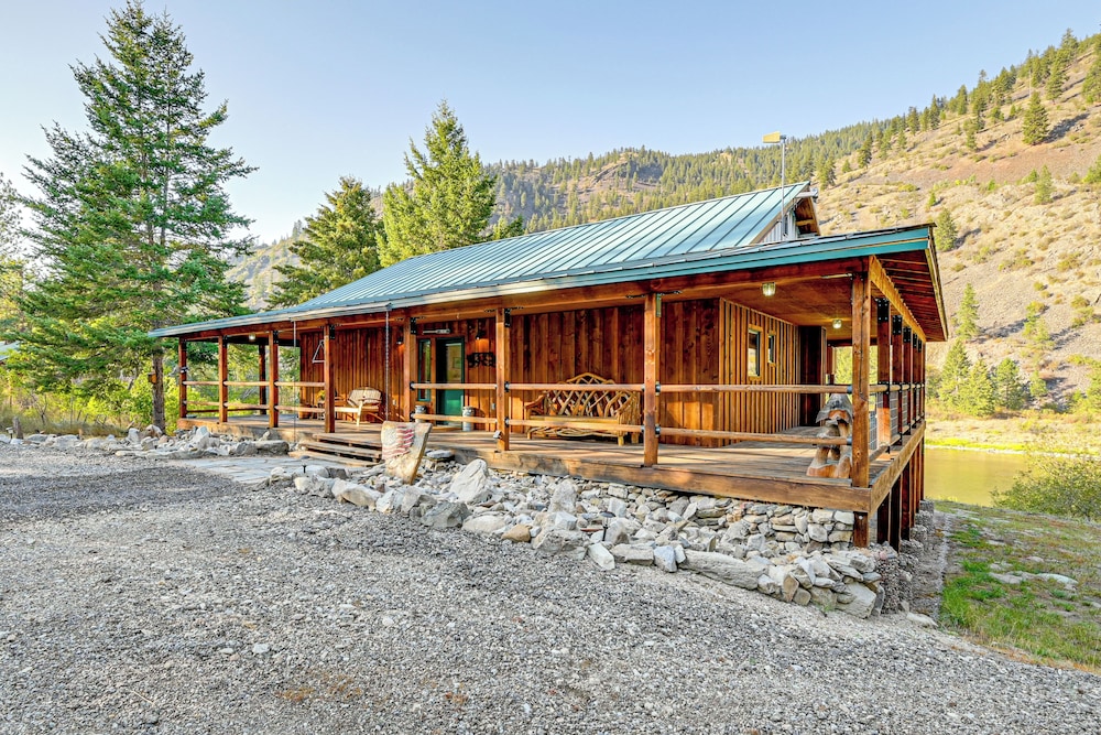 Hike, Fish & Unwind: Remote Escape in Montana