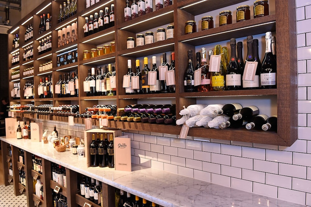 bar