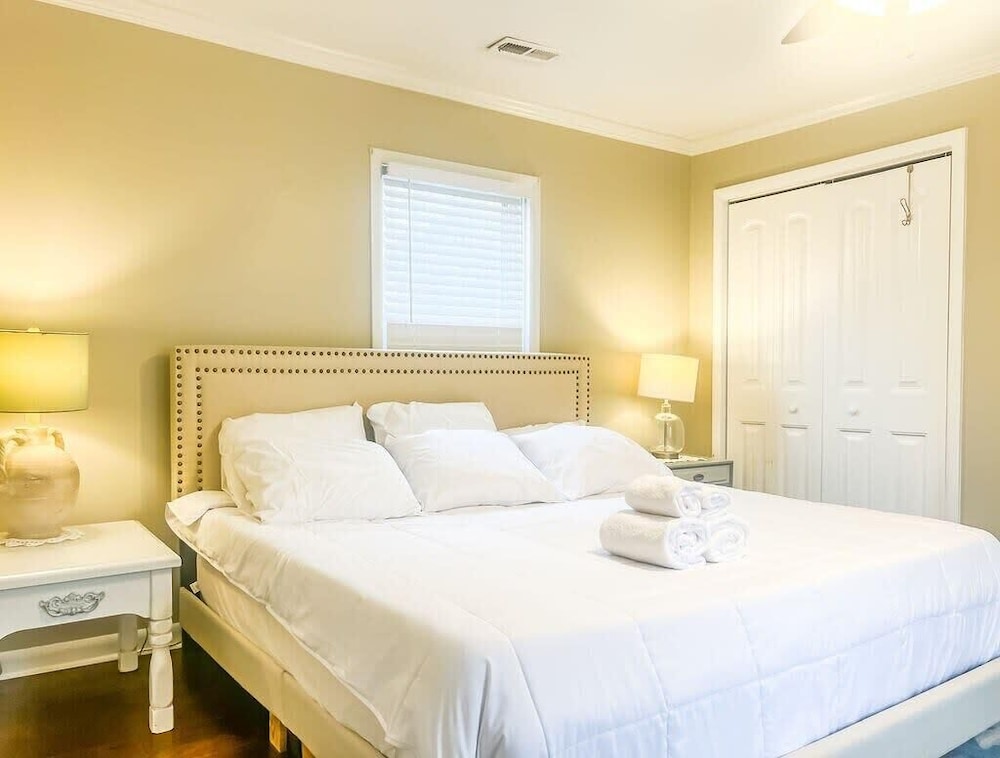 Schiffman Northeast Nook
