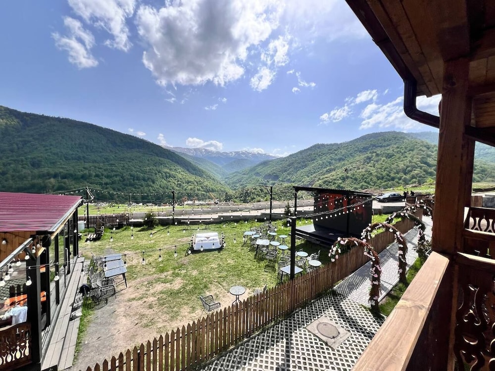 Motives Inn Dilijan