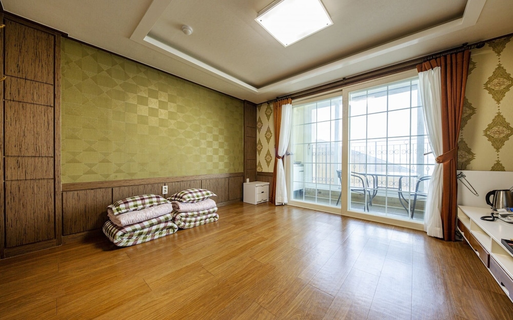 Taean Jade Resortel view 2